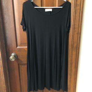 Carly Jean Los Angeles swing dress w/ pockets